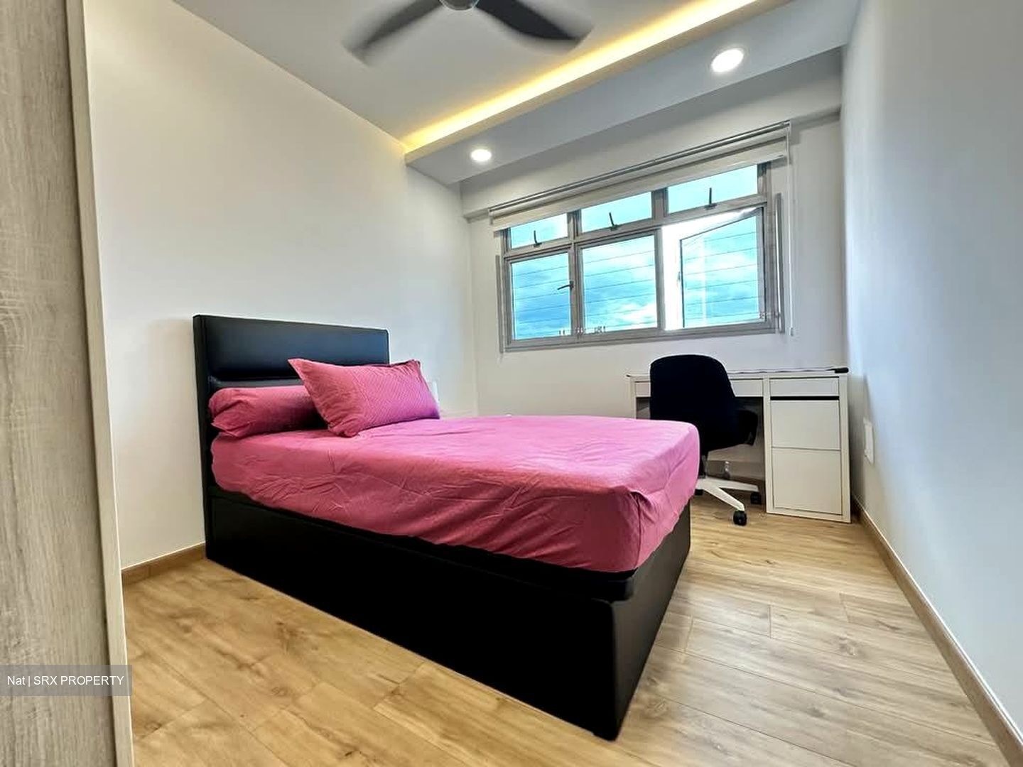 Blk 293C Skypeak @ Bukit Batok (Bukit Batok), HDB 4 Rooms #566974461
